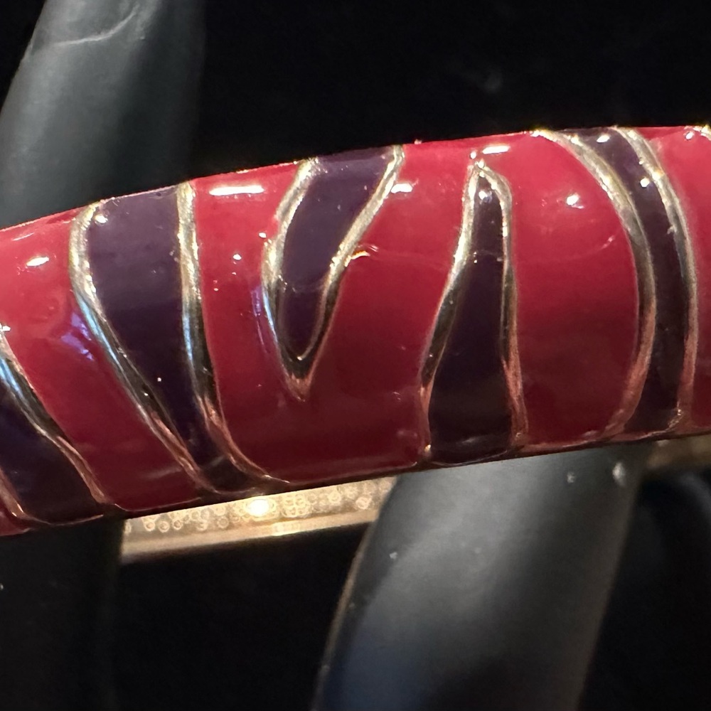 Pink and purple hinged bangle